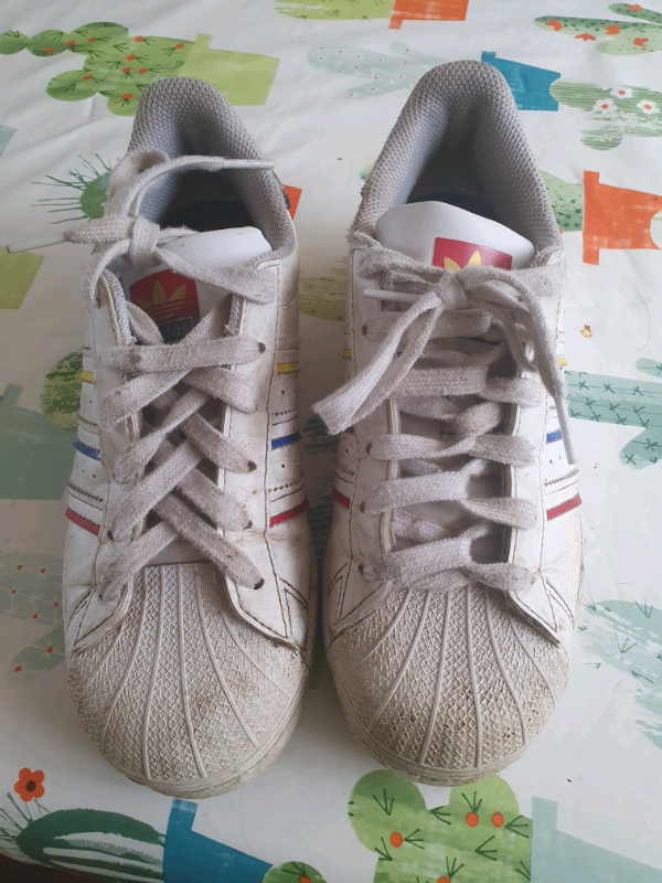 superstar trainers size 5